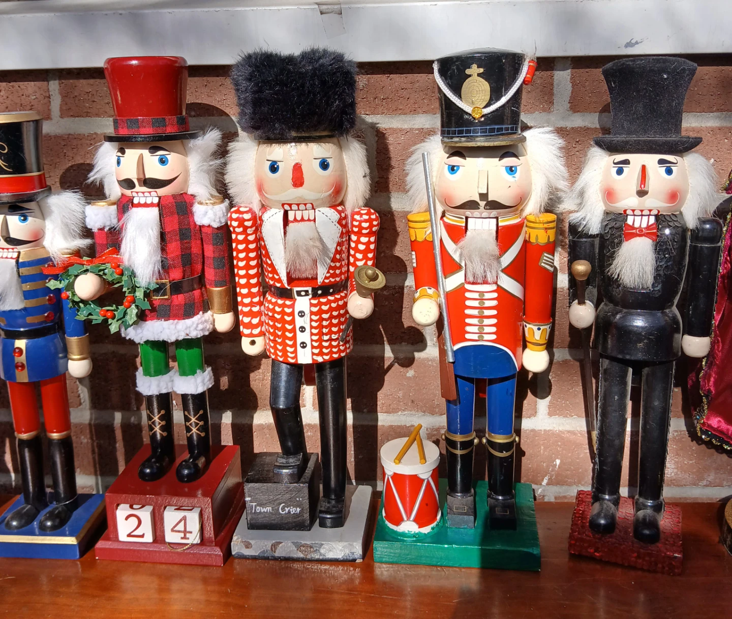 Wooden Nutcracker Collection - photo 2