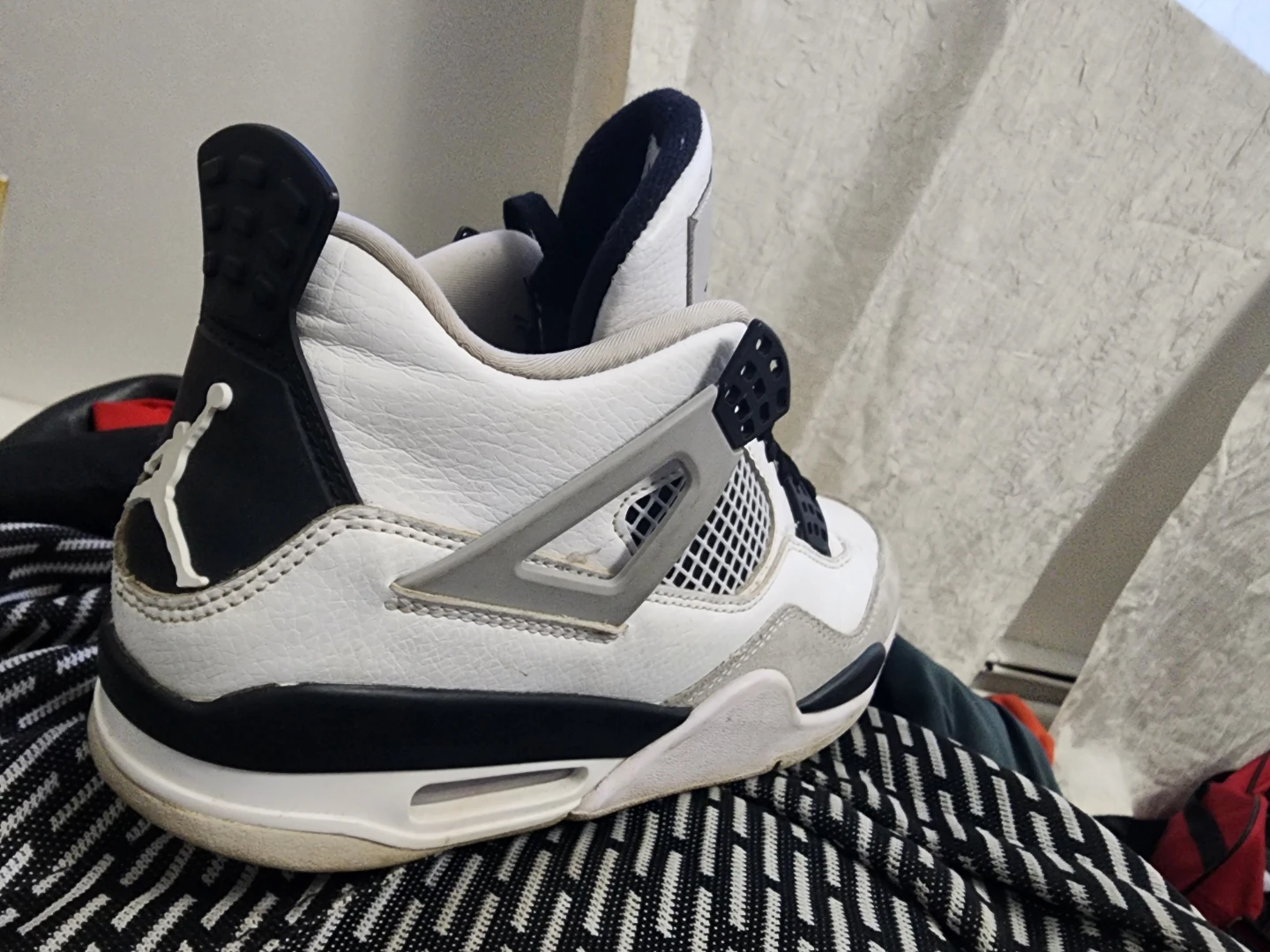 Air Jordan 4 Sneakers