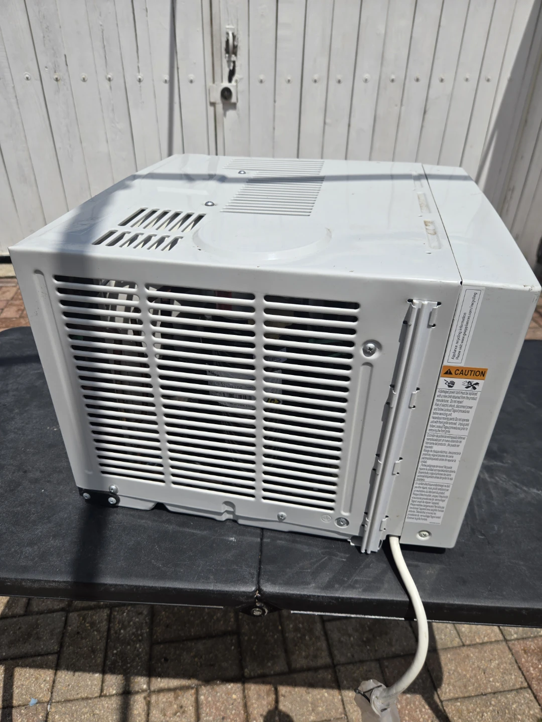 GE AEL06KL1 Window Air Conditioner - photo 3