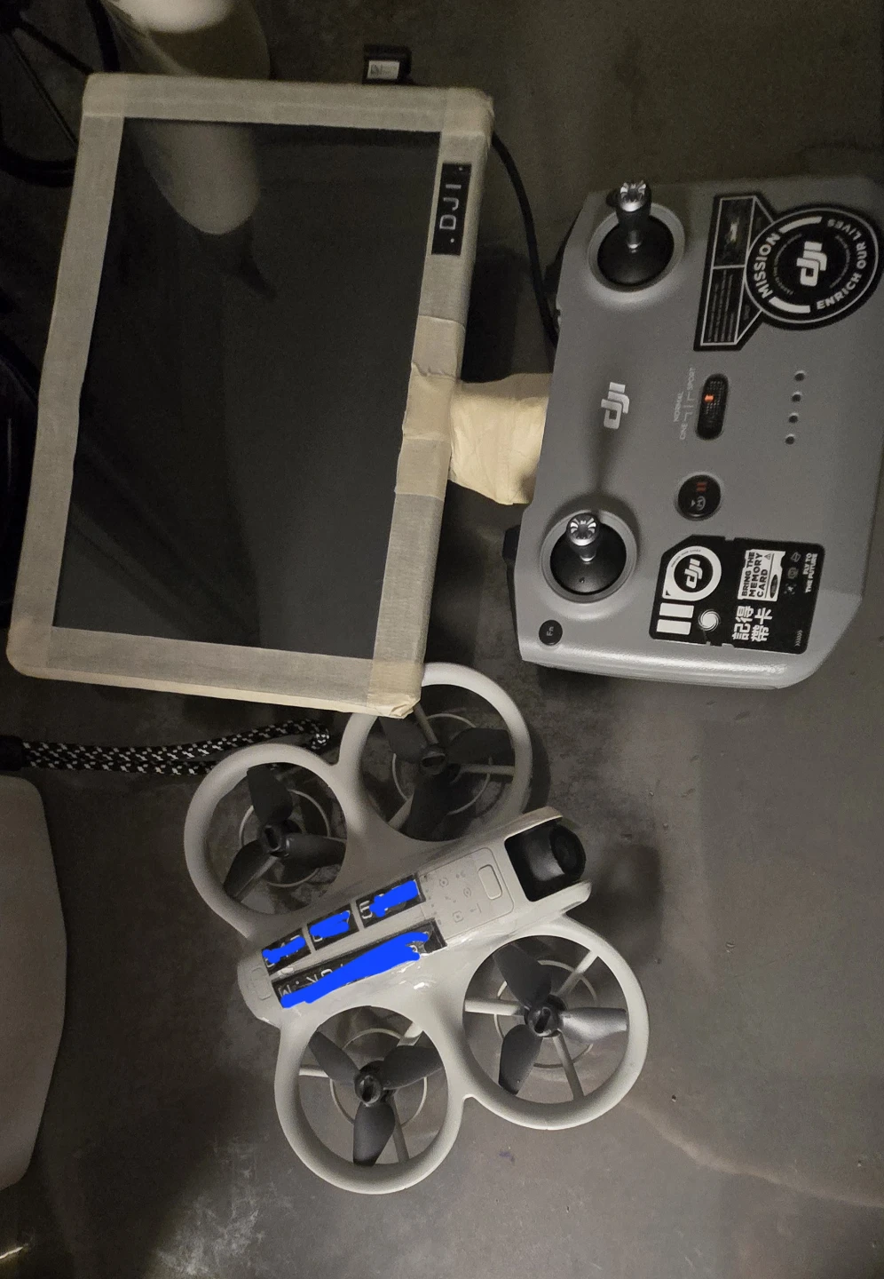 URGENT SALE DJI. TRADE/OBO NEO Drone with Controller and Screen
