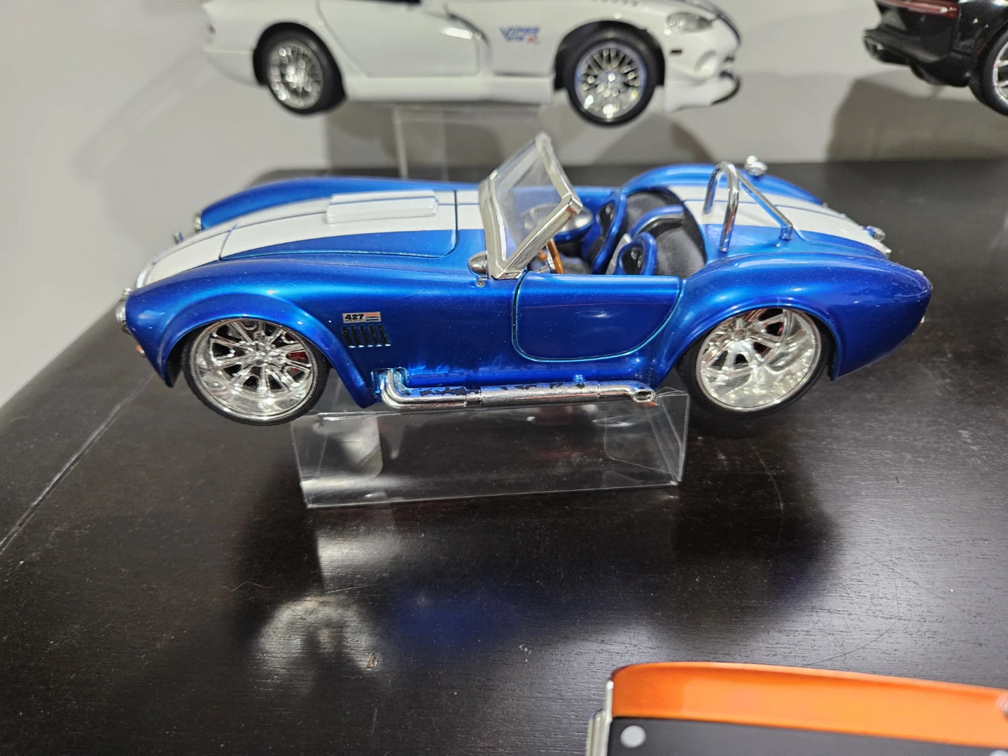 1/24 Assorted die-cast Model Cars - photo 5