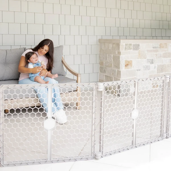 Regalo 2-in-1 Play Yard & Safety Gate - photo 4