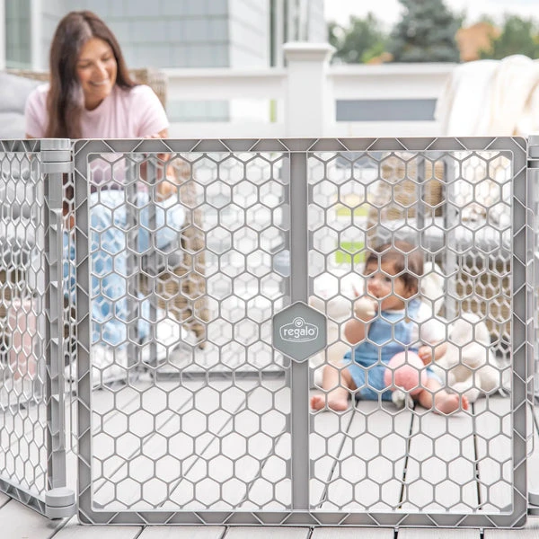 Regalo 2-in-1 Play Yard & Safety Gate - photo 5