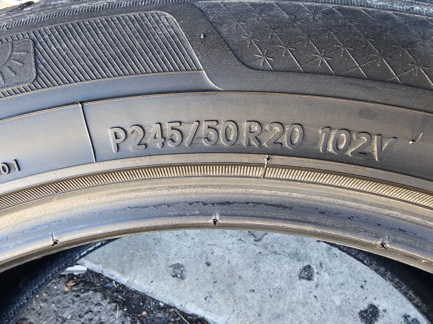 245/50 R20 TOYO WINTER TIRES - photo 2