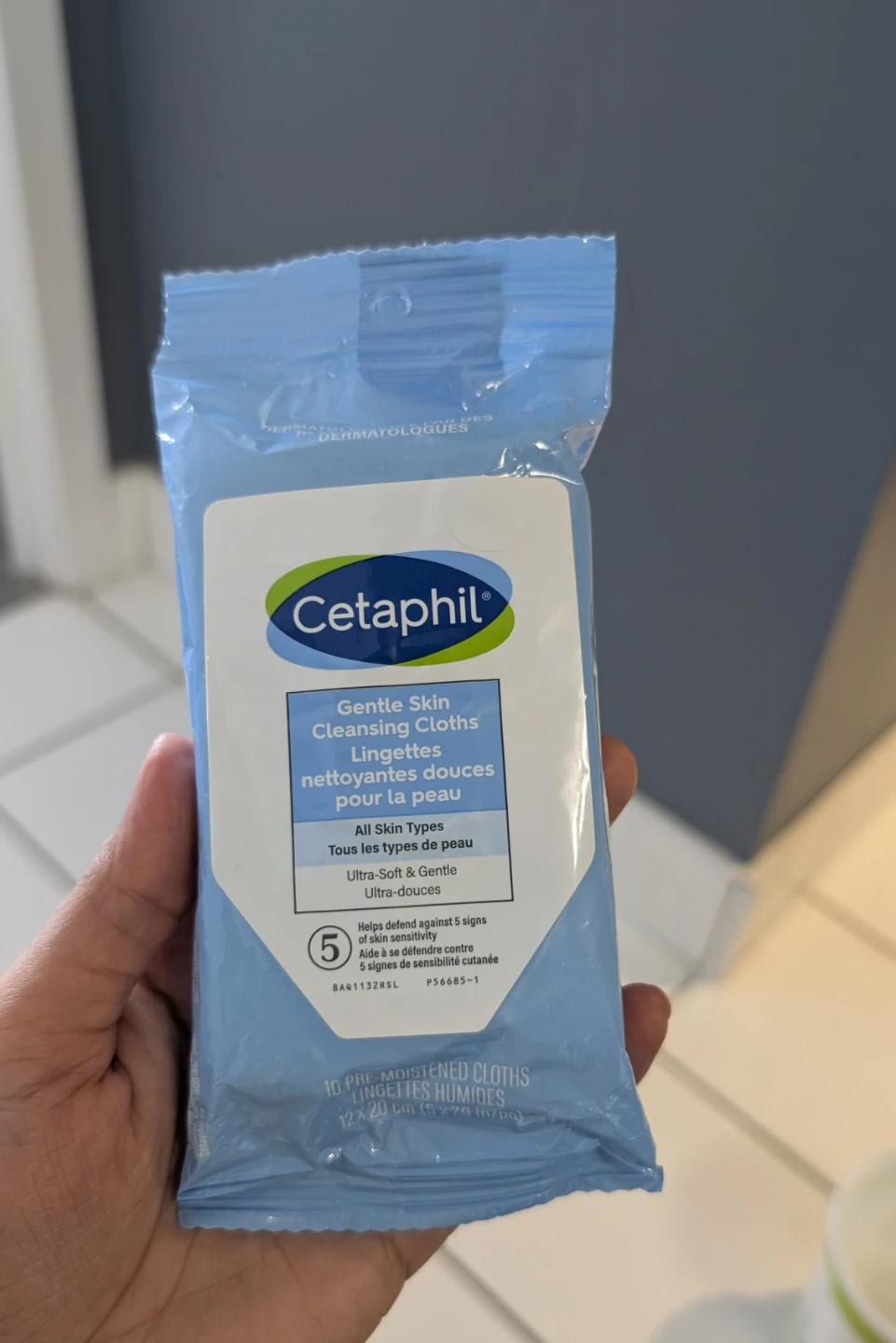 Cetaphil Gentle Skin Cleansing Cloths - 10 Pre-Moistened