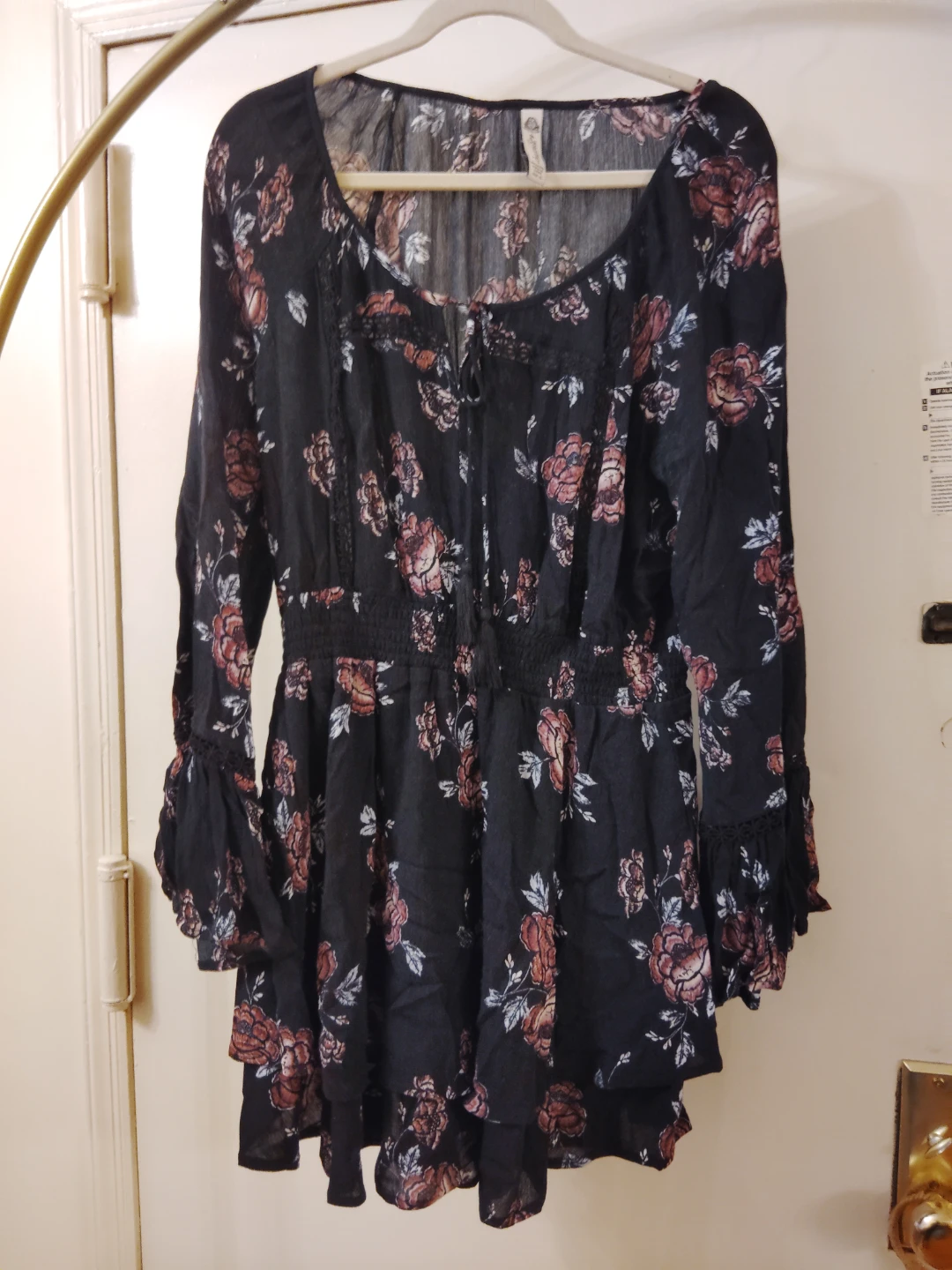 Women's Black Floral Print Long Sleeve Mini Dress