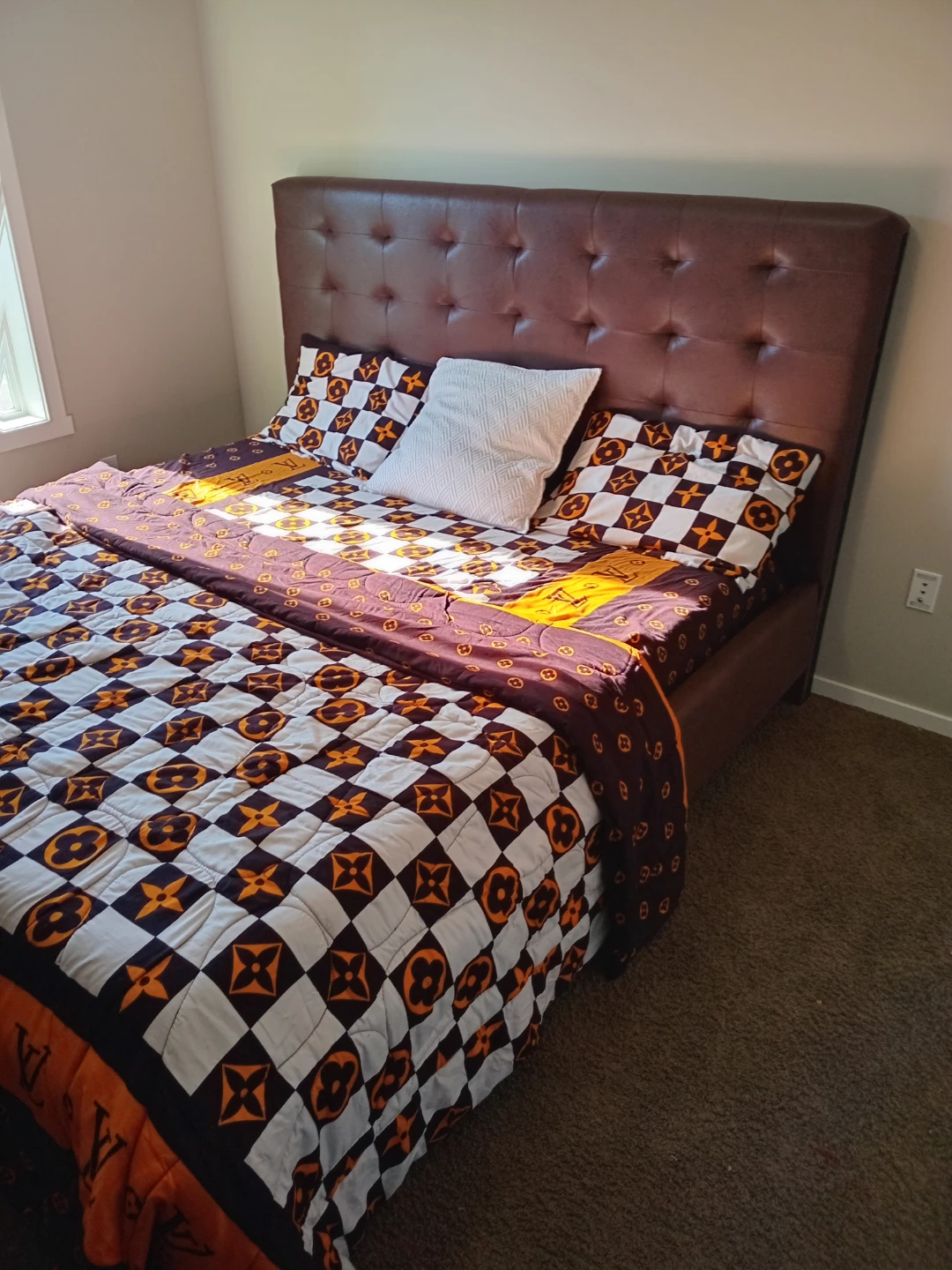 King Tufted Faux Leather Bed Frame with mattress