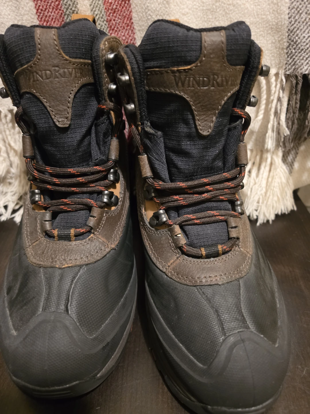 WindRiver Insulated Winter Boots - Size 9