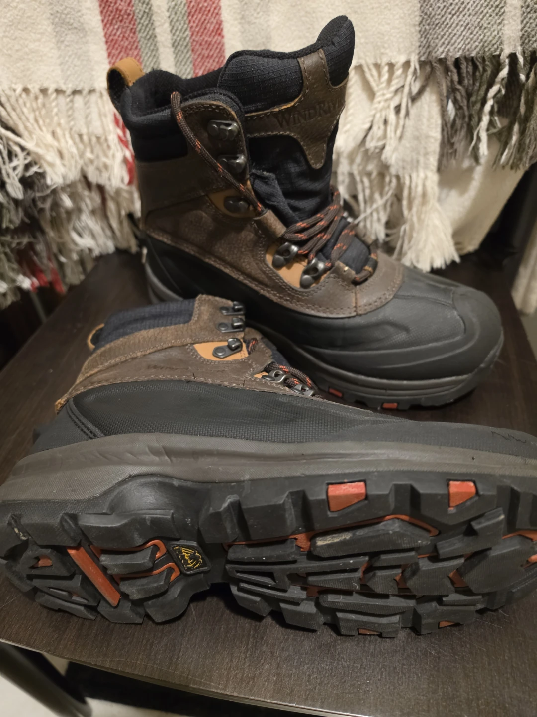 WindRiver Insulated Winter Boots - Size 9 - photo 2