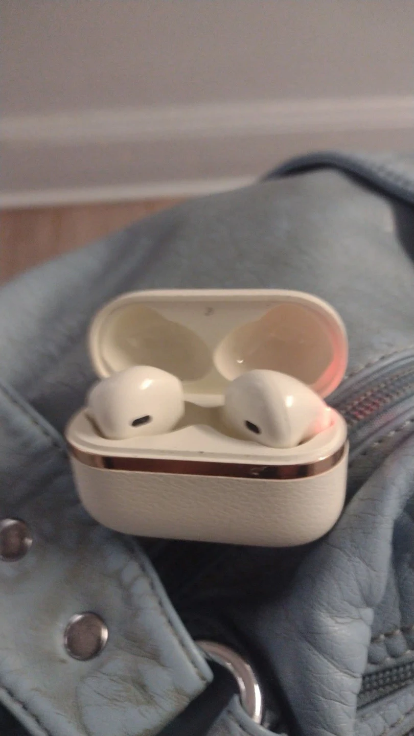 White Wireless Earbuds with Charging Case