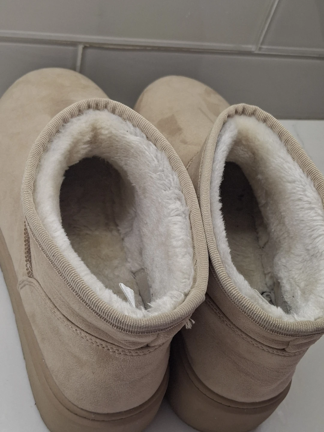 Beige faux suede ankle boots - photo 2
