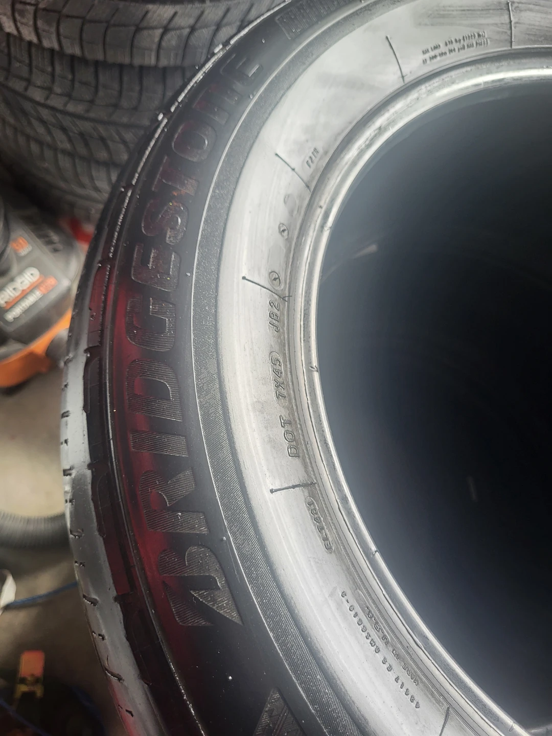 Bridgestone Turanza EL440 Tires - 235/60R18