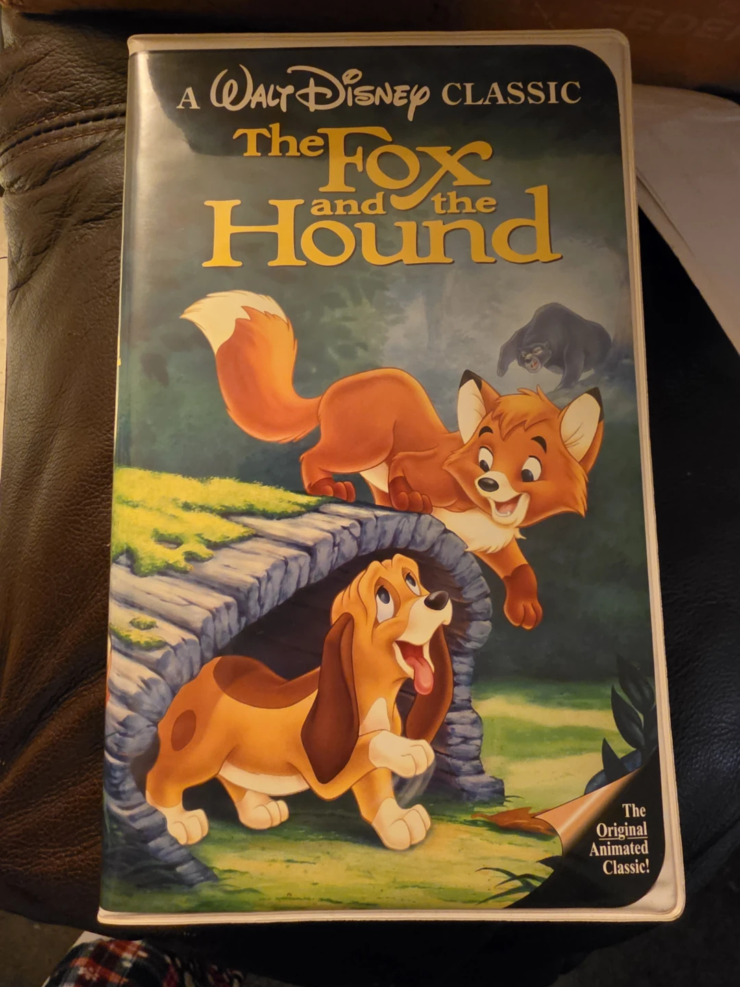 Walt Disney Classic The Fox and the Hound black edition new RARE