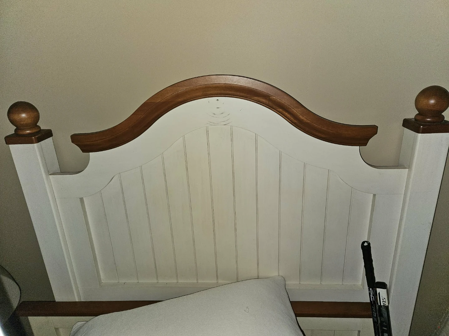 Twin bed set with dress and nightstand - photo 2