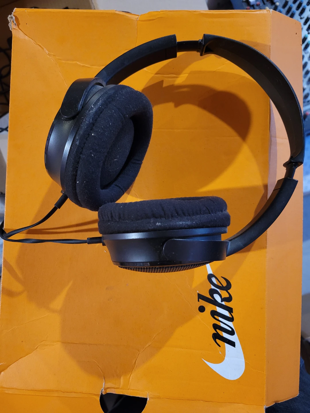 Sony Over-Ear Headphones - photo 2