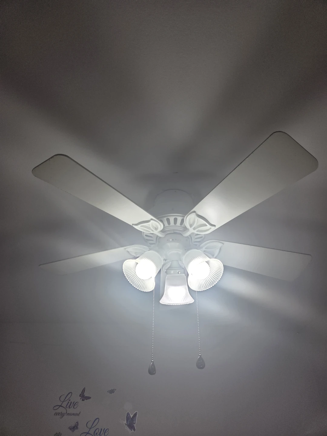 White Ceiling Fan with Lights