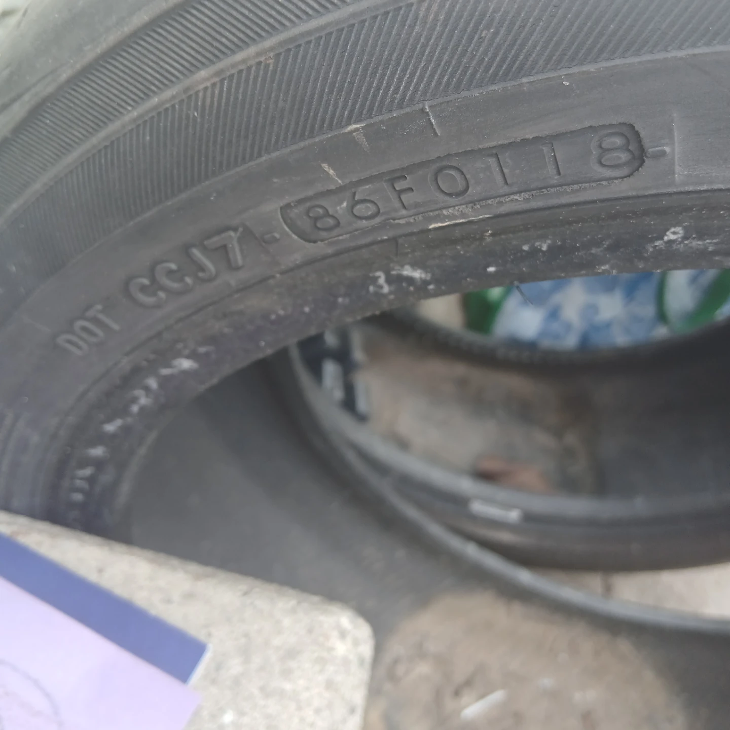 Yokohama 225/45R18 Tire & Pelerin - photo 4