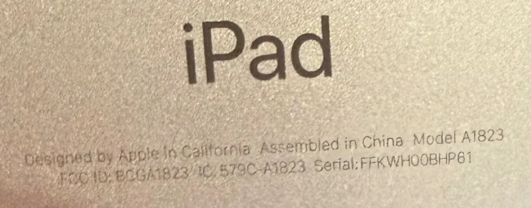 Apple iPad Model A1823 Gold - photo 3