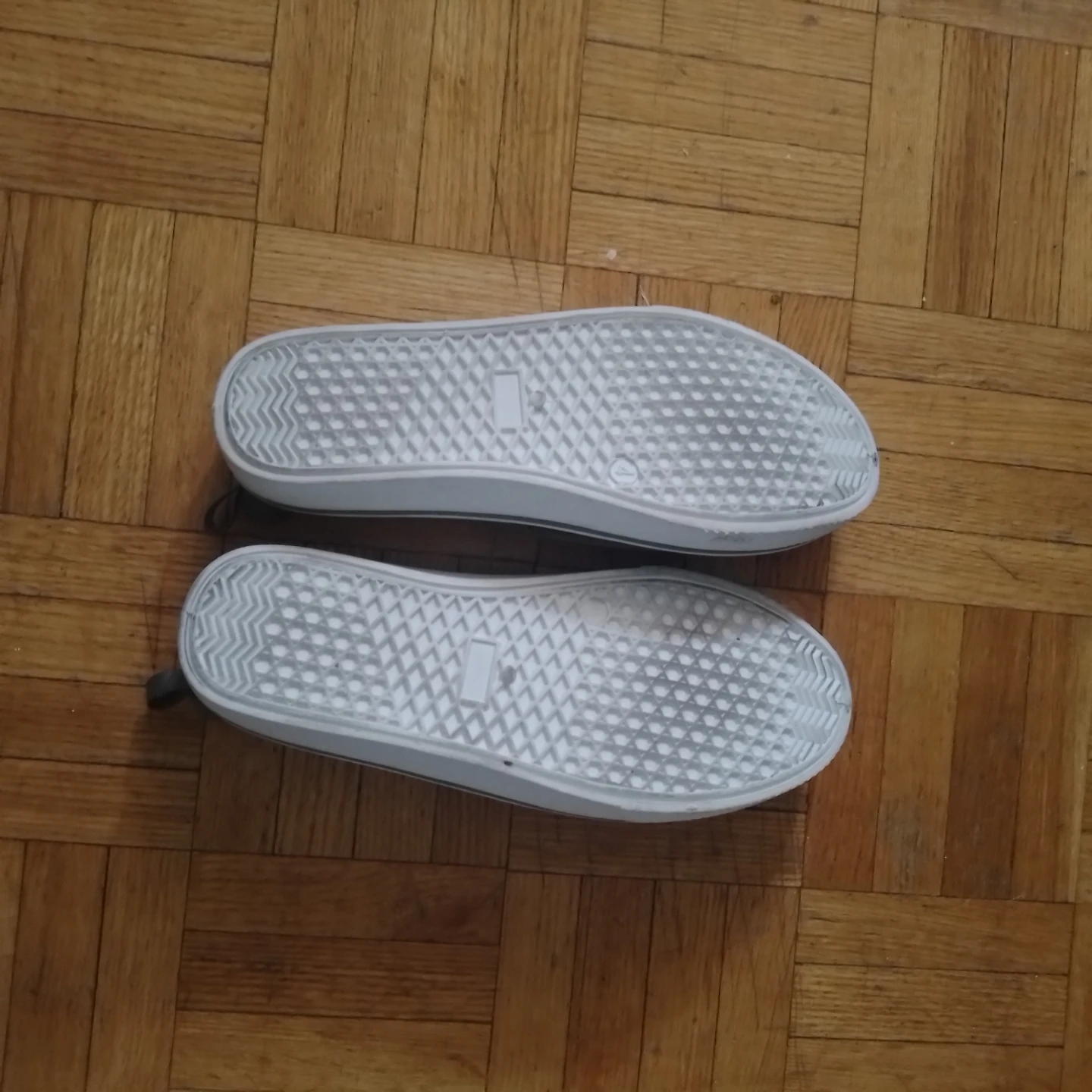 Running Shoes - photo 4