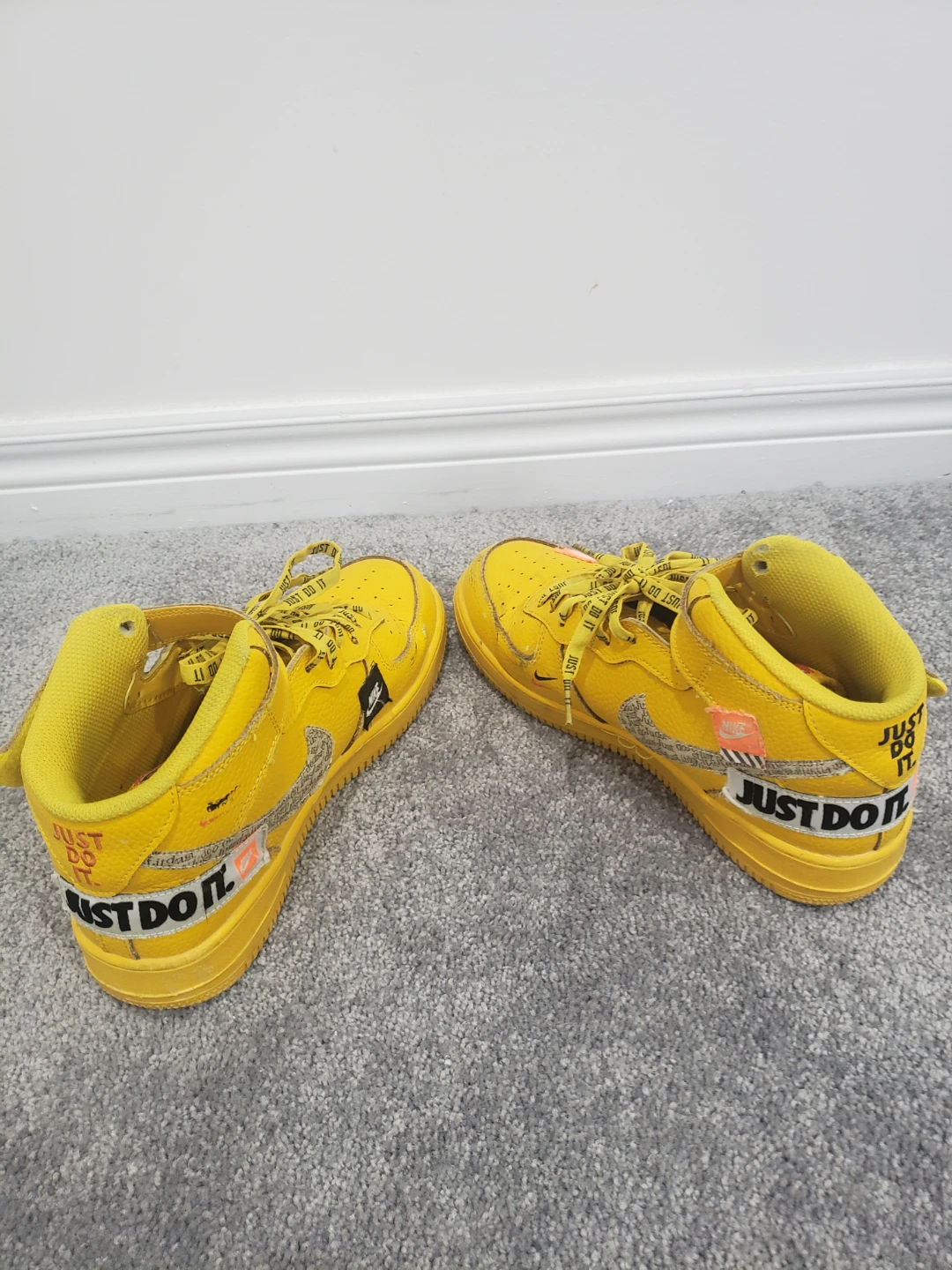 Nike Air Force 1 Mid 'Just Do It' Yellow - photo 4