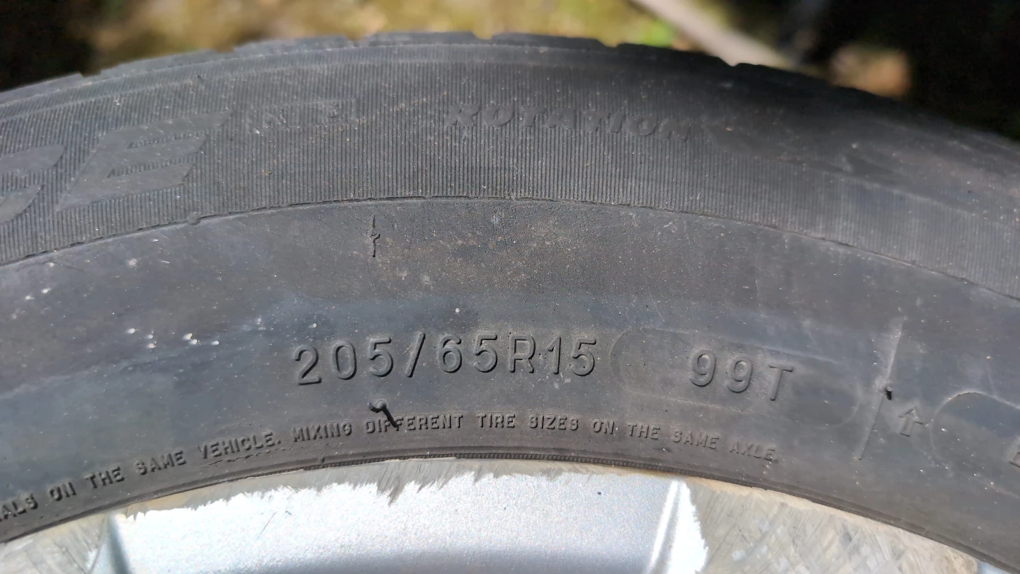 Set of 4 Winter Tires 205/65R15 99T Camry - photo 4