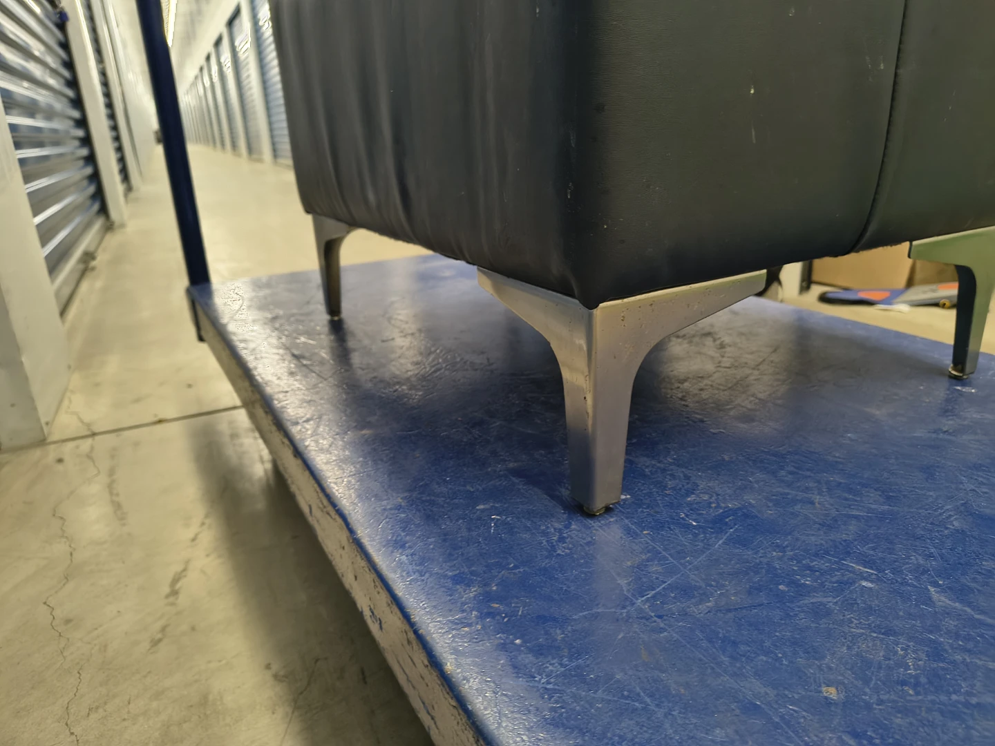 Leather bench (great conditions) - photo 4