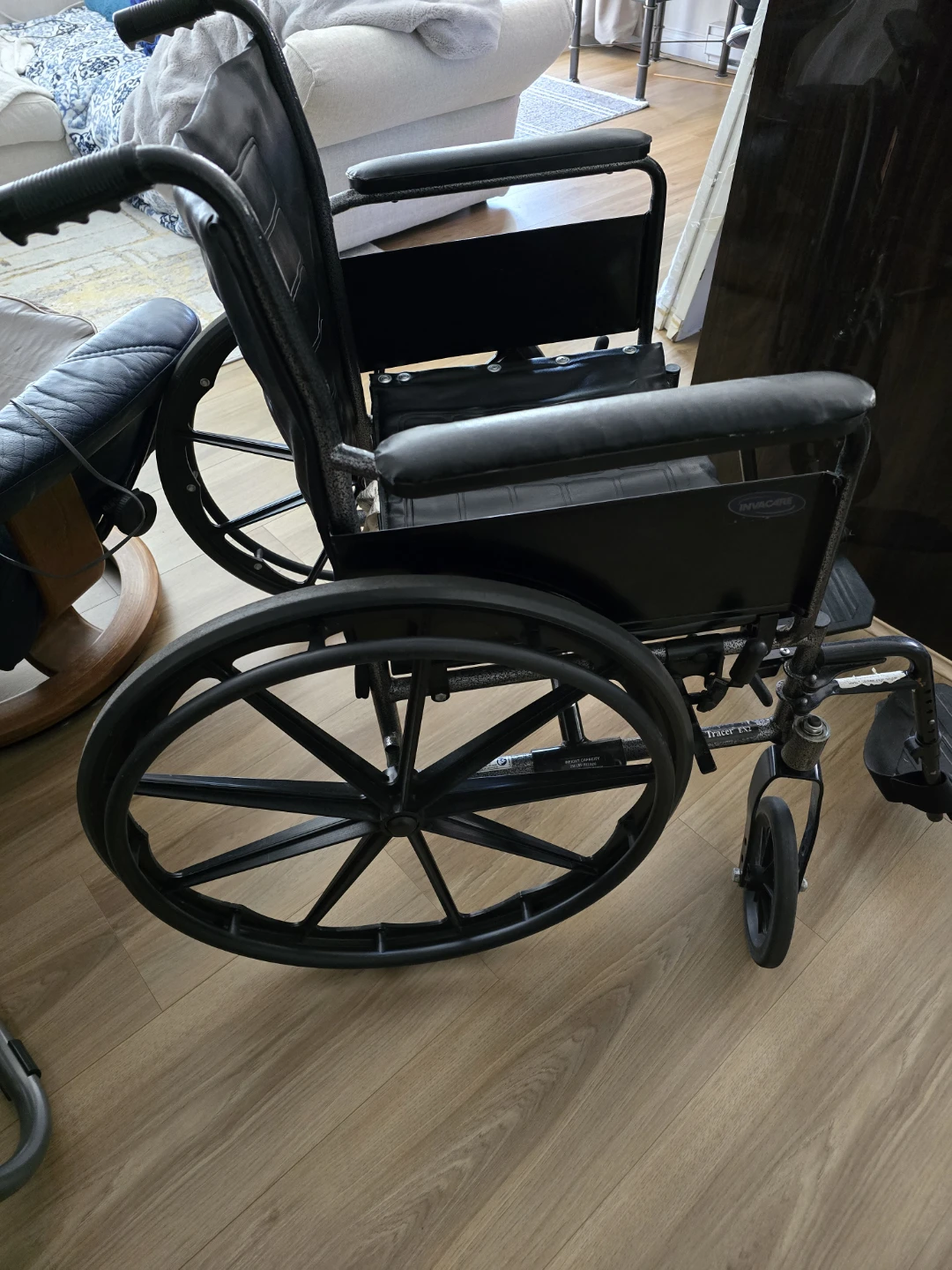 Invacare Manual Wheelchair - photo 3