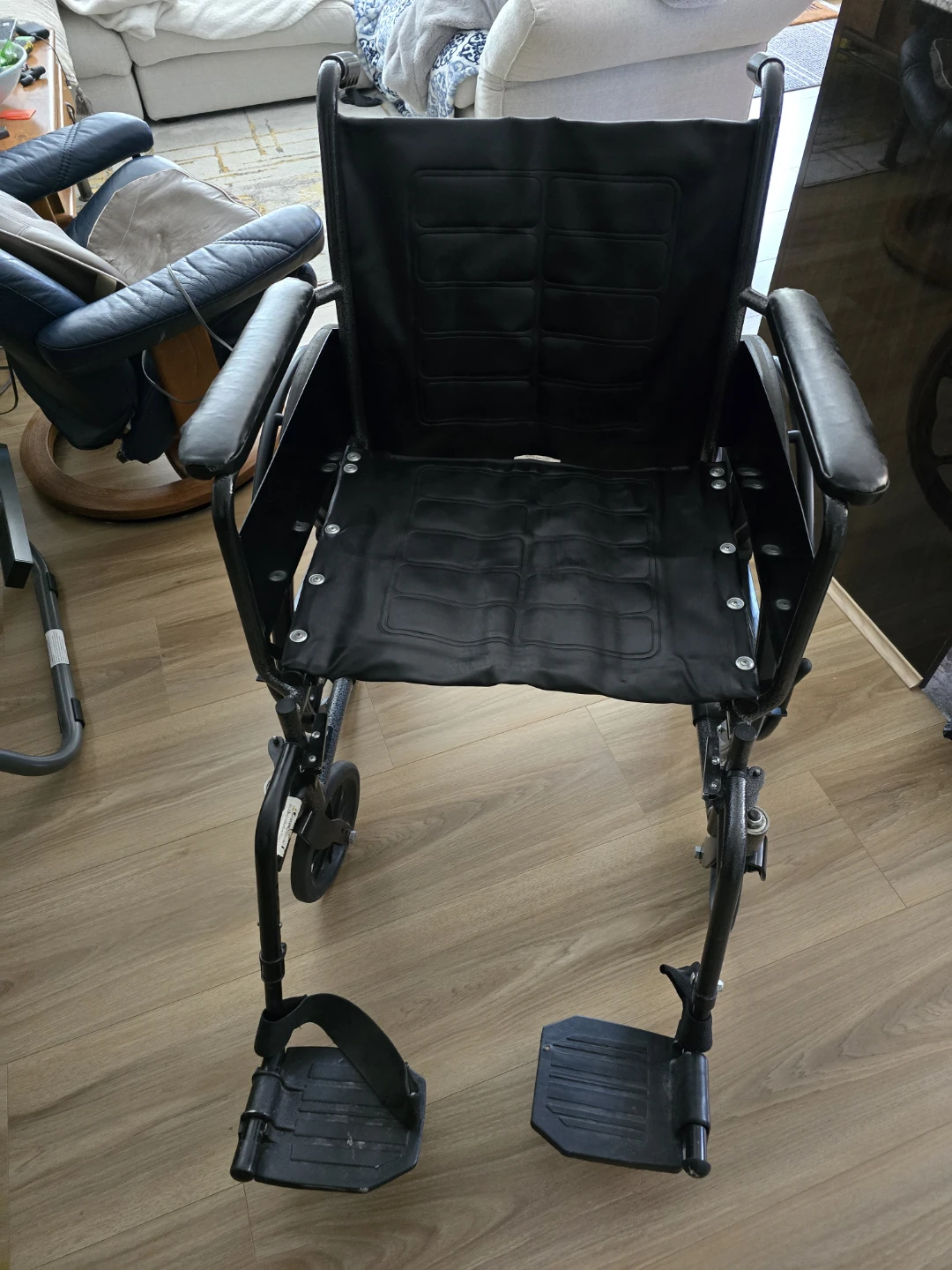 Invacare Manual Wheelchair - photo 5