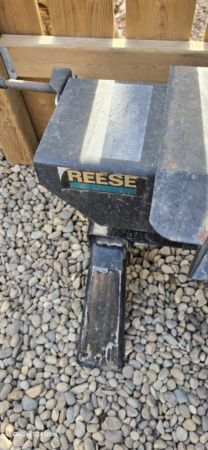 Reese 16K 5th Wheel Trailer Hitch - photo 3