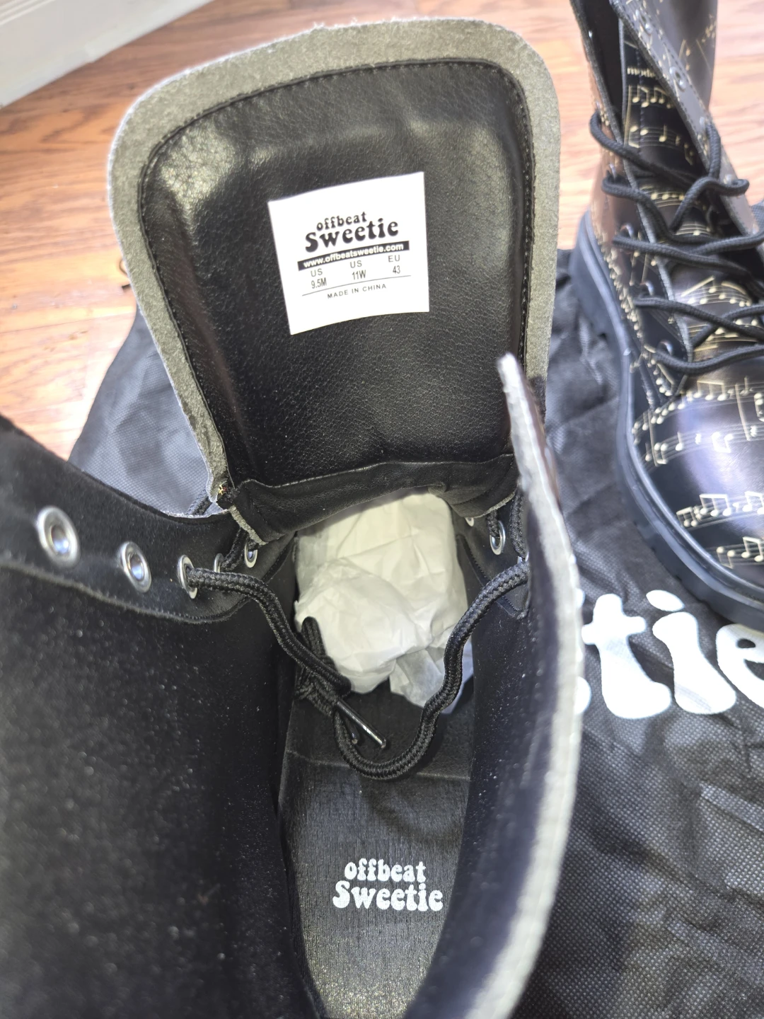 Offbeat Sweetie Black Musical Notes Combat Boots - photo 3