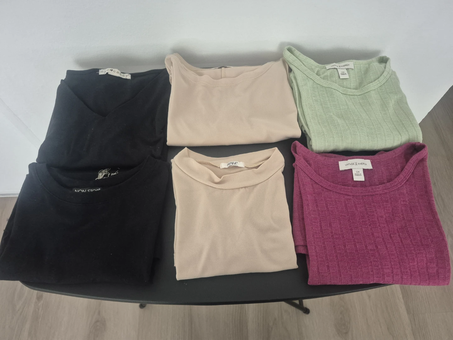 Bundle of 6 Women's Tops - Various Brands & Colors