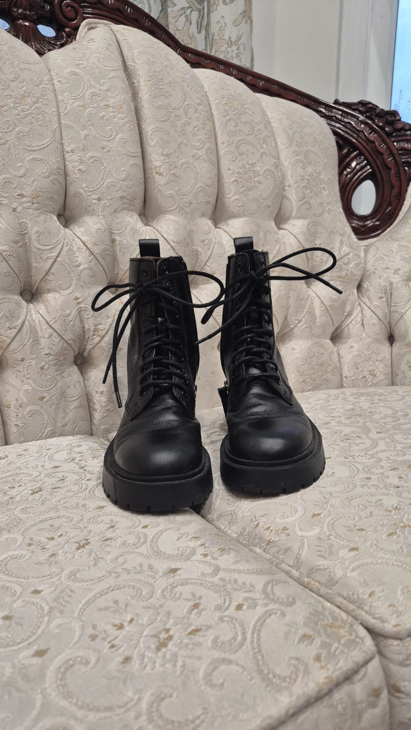 Black ZARA Combat Boots Size 36, leather inside. - photo 4