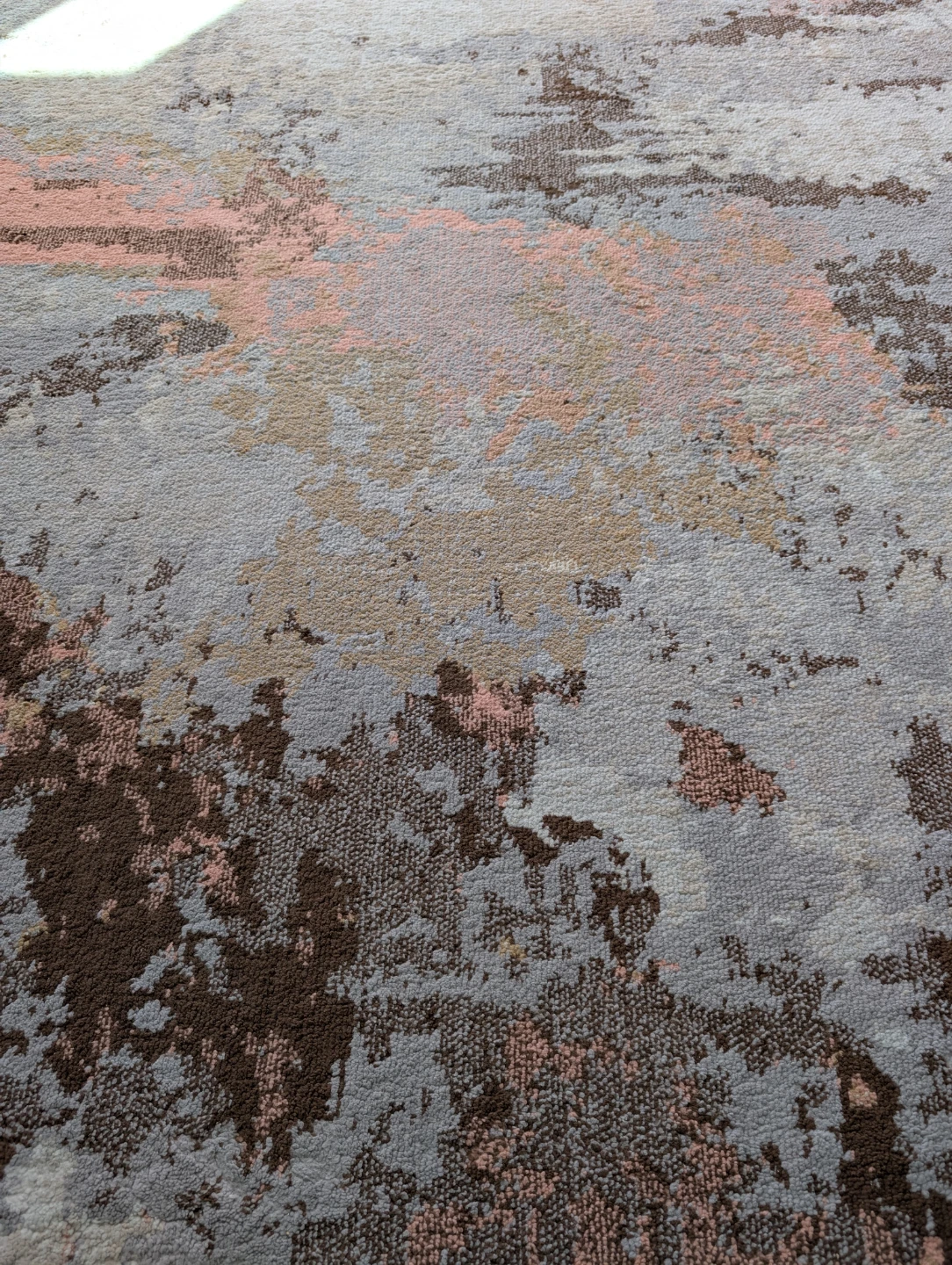 Abstract Pattern multi-color Area Rug - PRISTINE CONDITION - photo 5