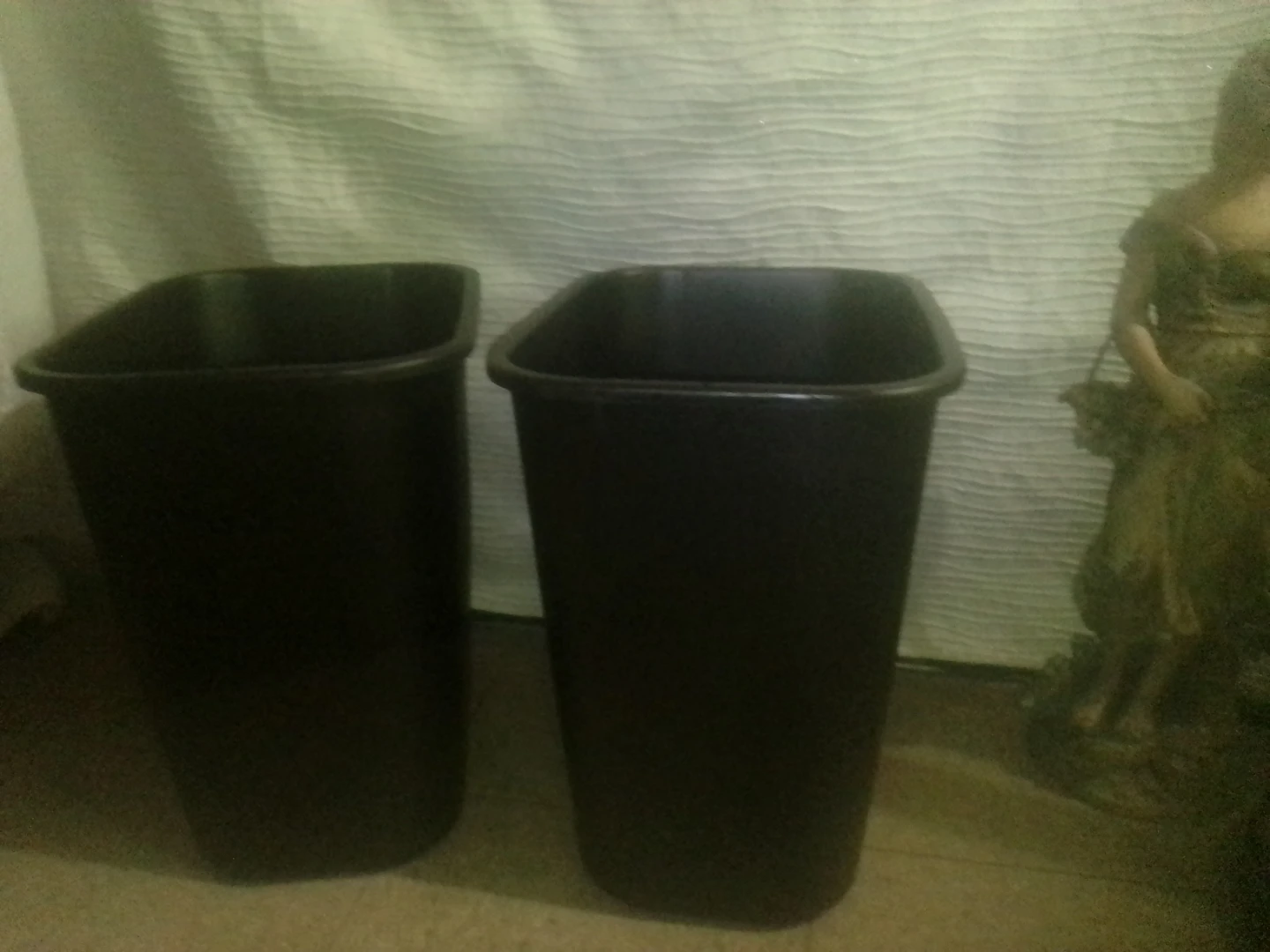 Rubbermaid Commercial Products Trash Cans