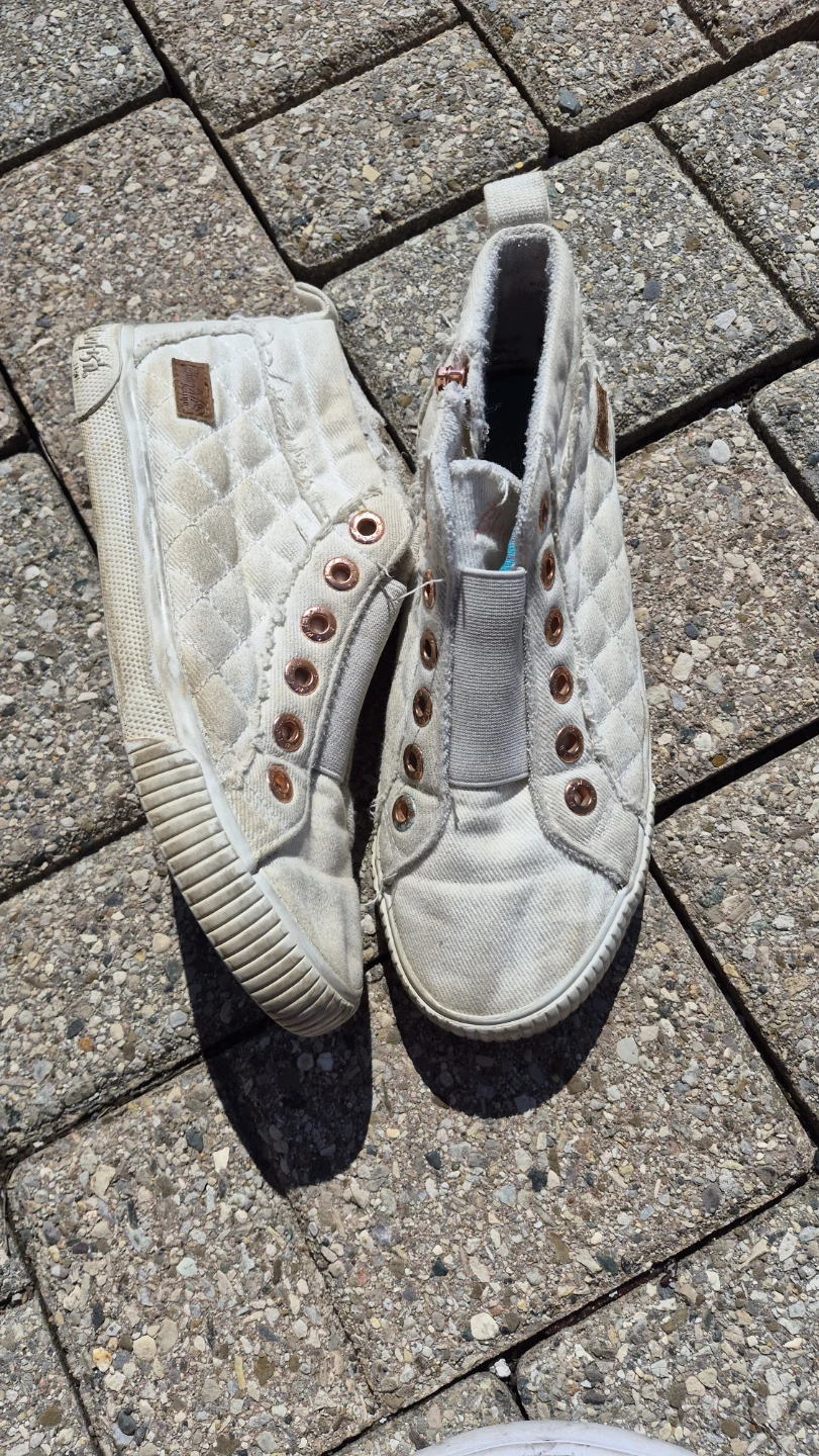 Blowfish girls size 4 shoes