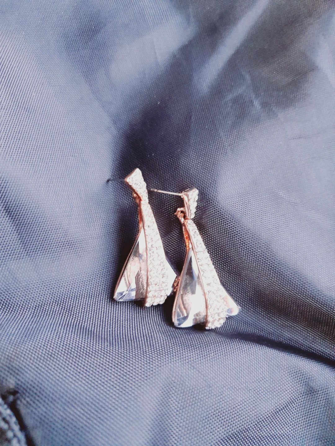 Sparkly teardrop earrings - photo 2