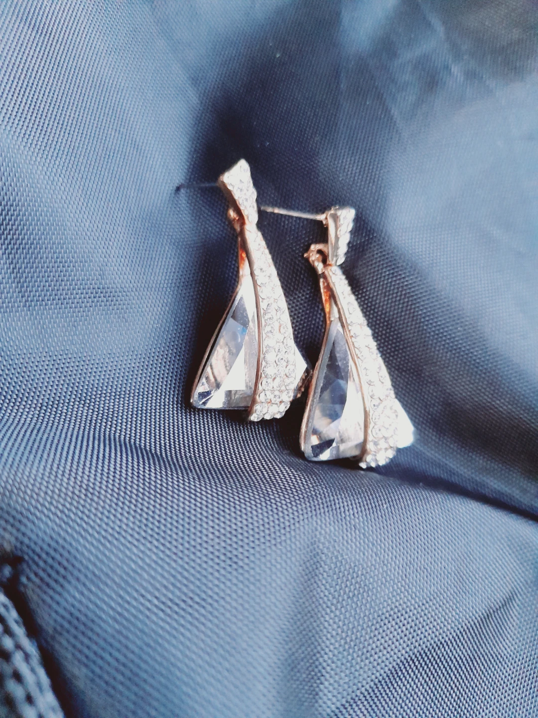 Sparkly teardrop earrings - photo 3