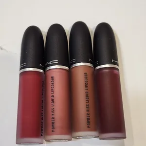 MAC Powder Kiss Liquid Lipcolour