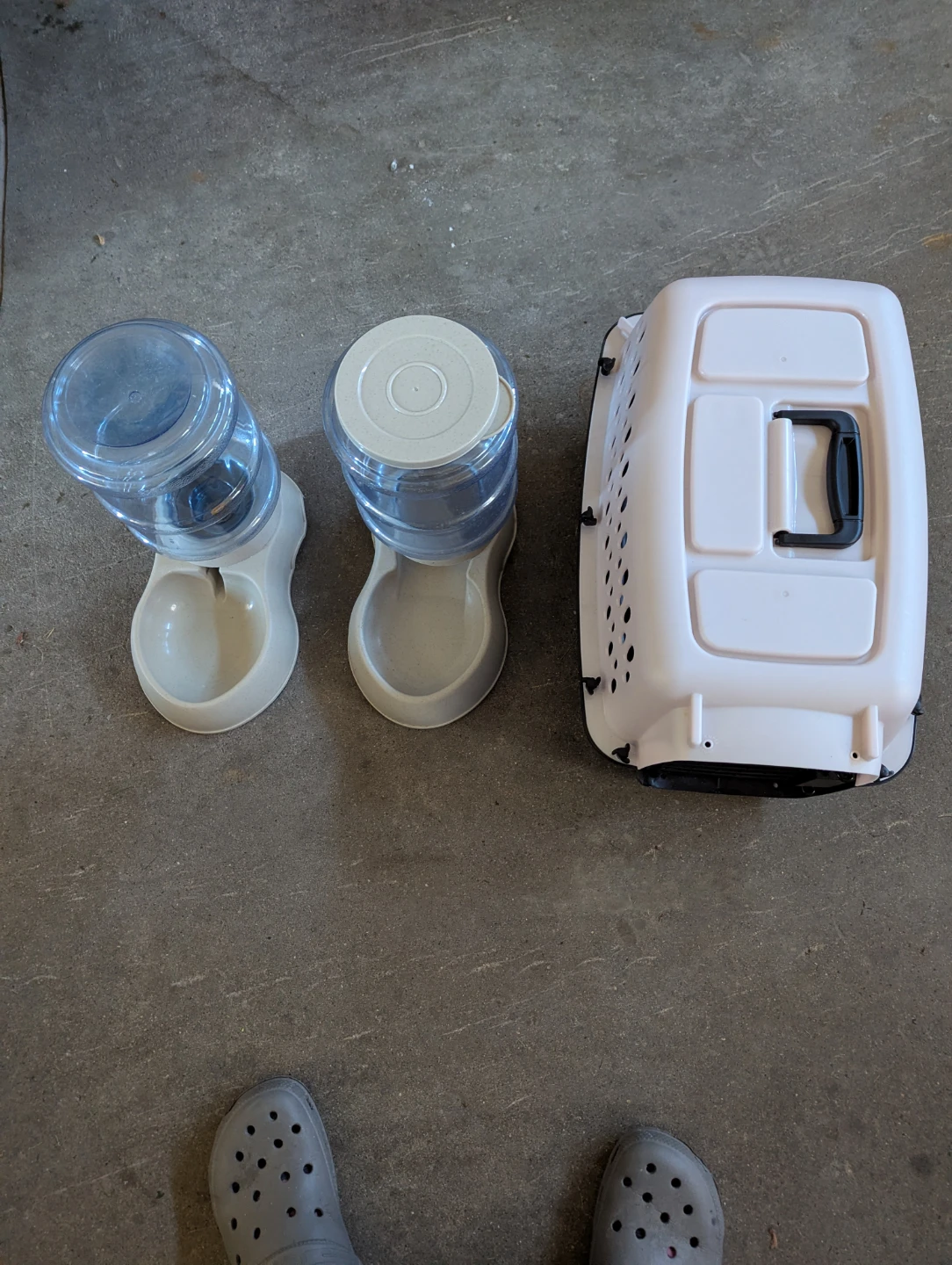 Pet Carrier and Food and Water Dispensers