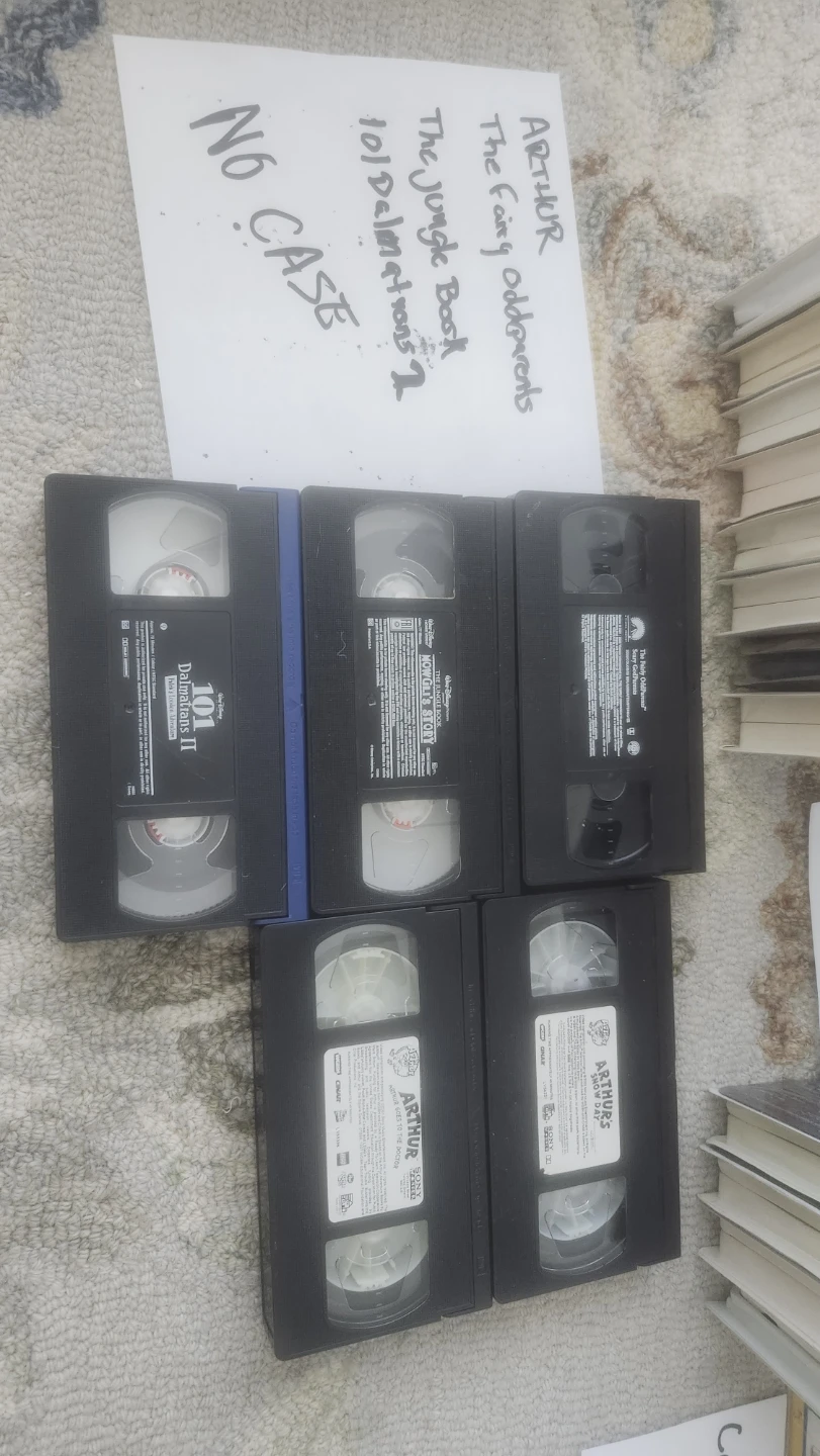 Assorted Disney and Warner Bros. VHS Tapes - photo 3