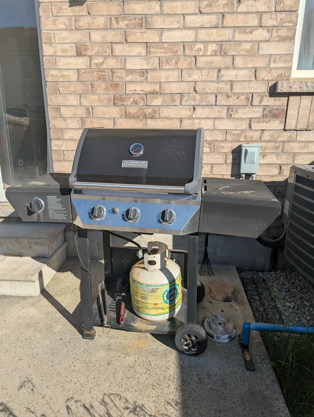 Master Forge Gas Grill with Side Burner