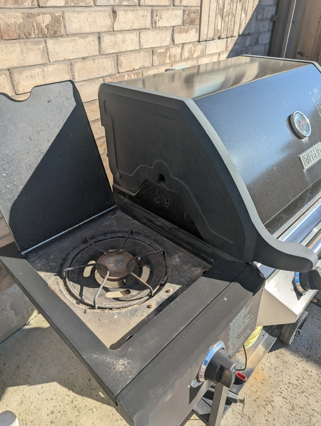 Master Forge Gas Grill with Side Burner - photo 2