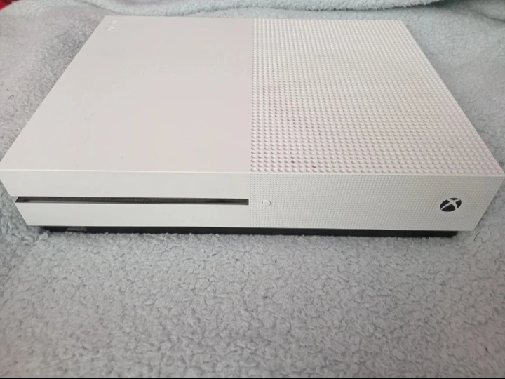 Xbox One S Console with Fortnite Controller and Mouse - photo 3