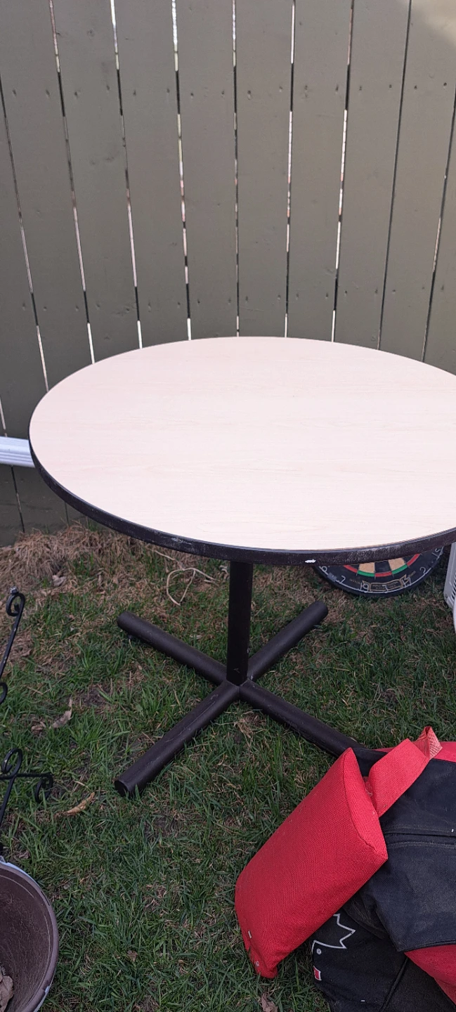 Round Table with Pedestal Base - photo 2
