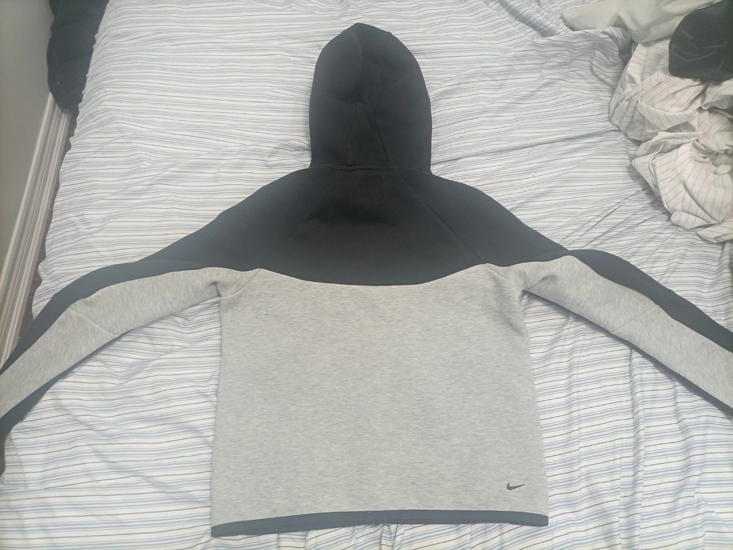 Kids Nike Tech Fleece Full Zip Hoodie XL - photo 3