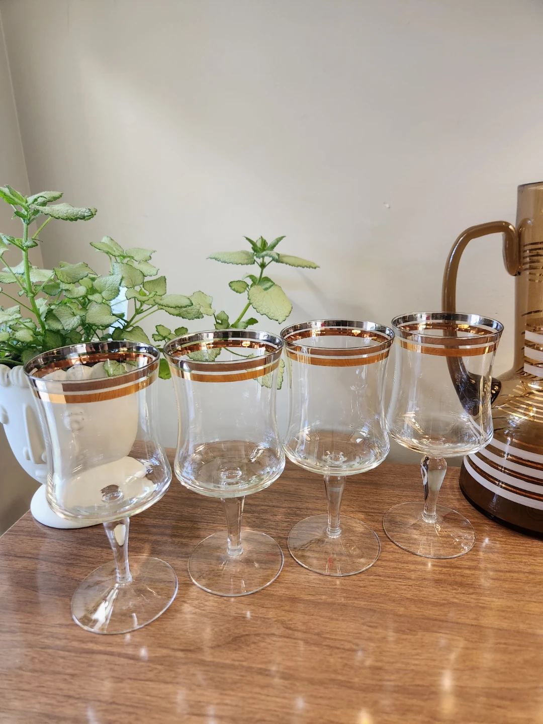 MID CENTURY  Bohemian  Glass Pitcher and 4 Stemmed Glasses Set - photo 5