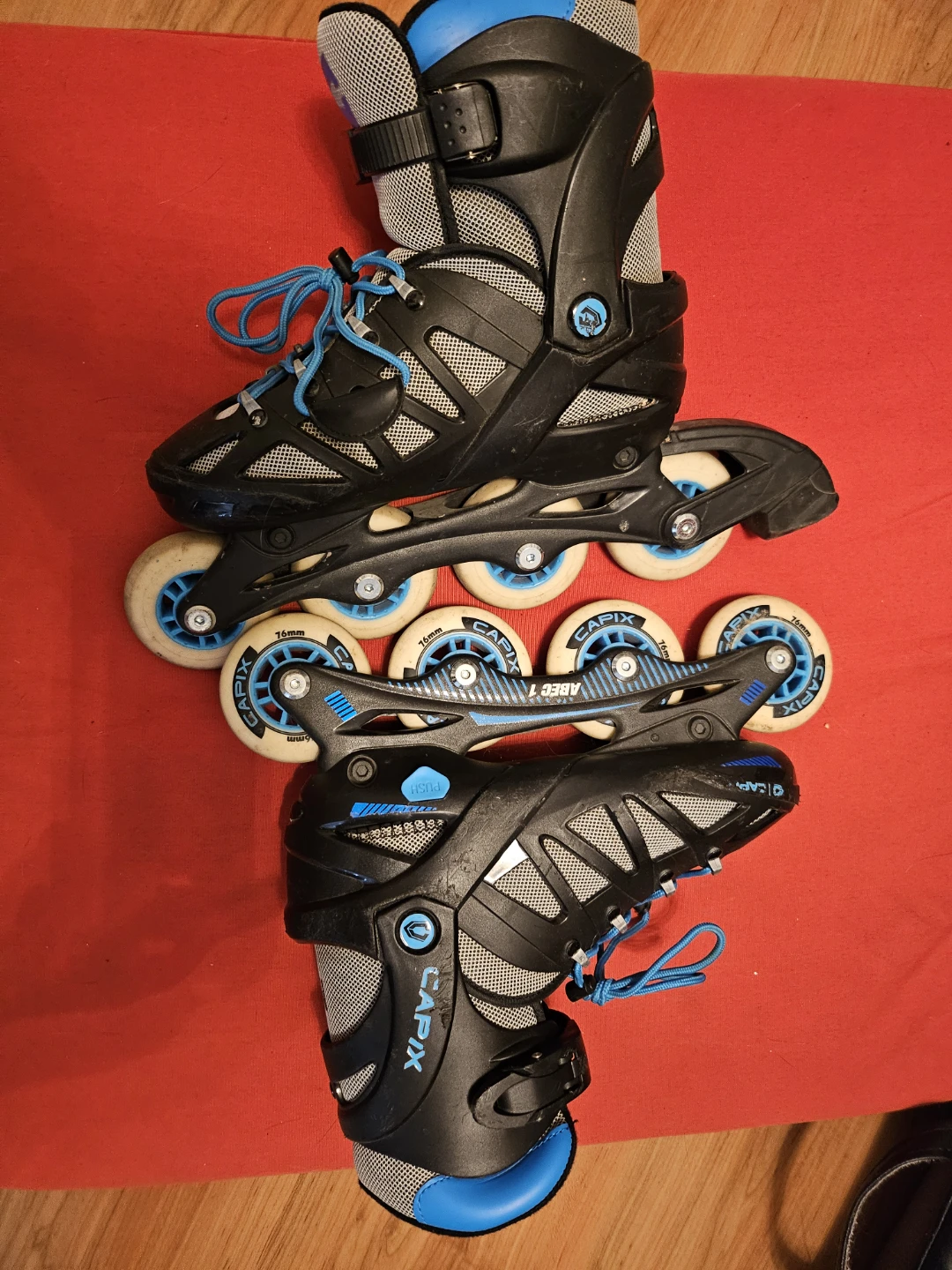 CapiX Inline Skates, size 6