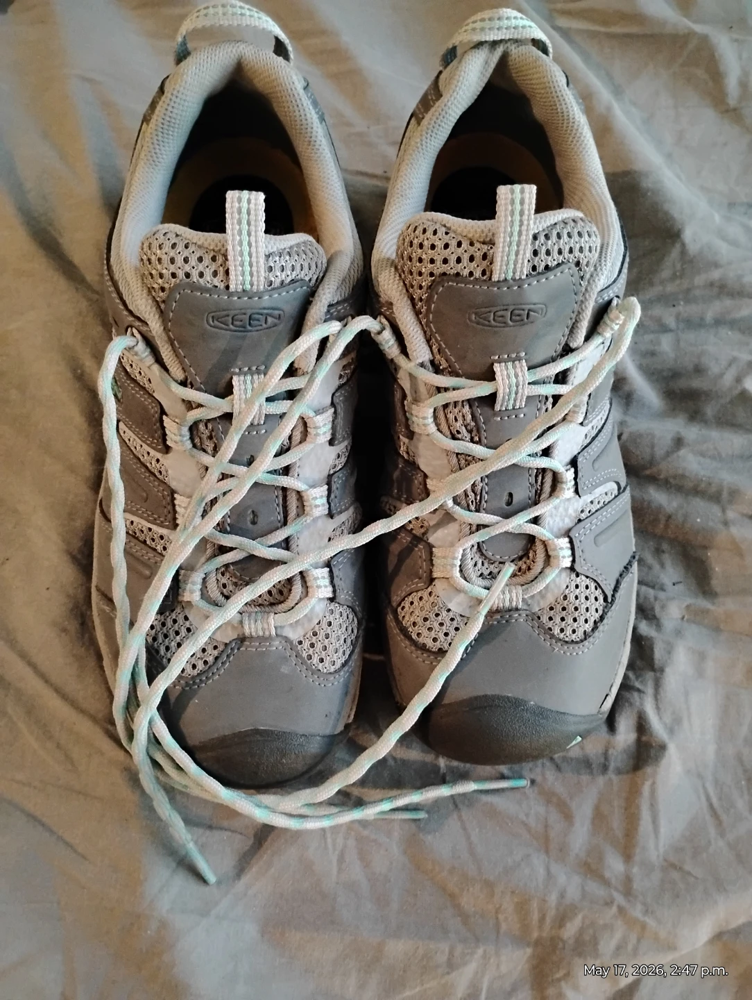 KEEN Women's Hiking Shoes Size 9 Grey