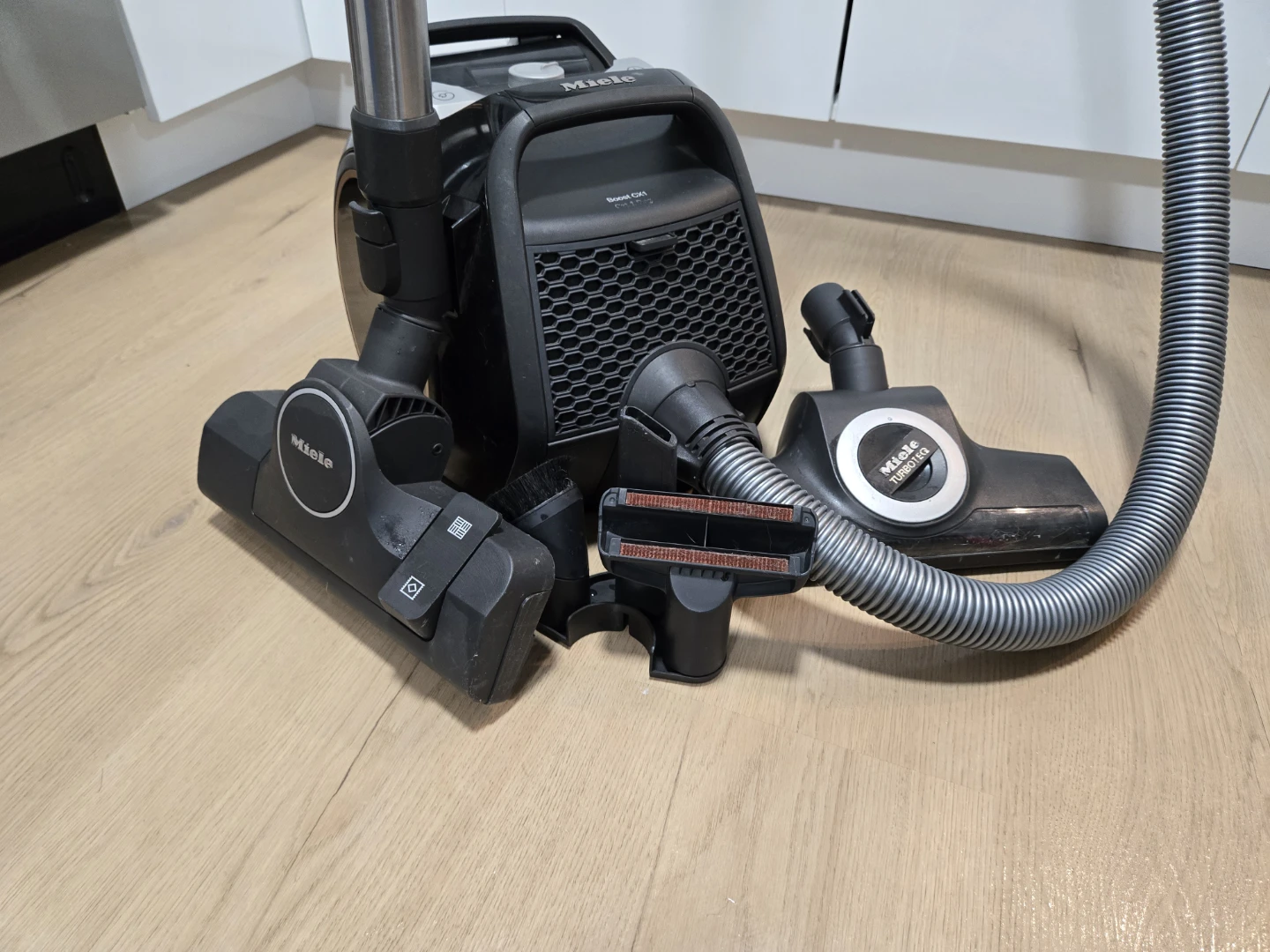 Miele Boost CX1 Cat & Dog Bagless Vacuum Cleaner