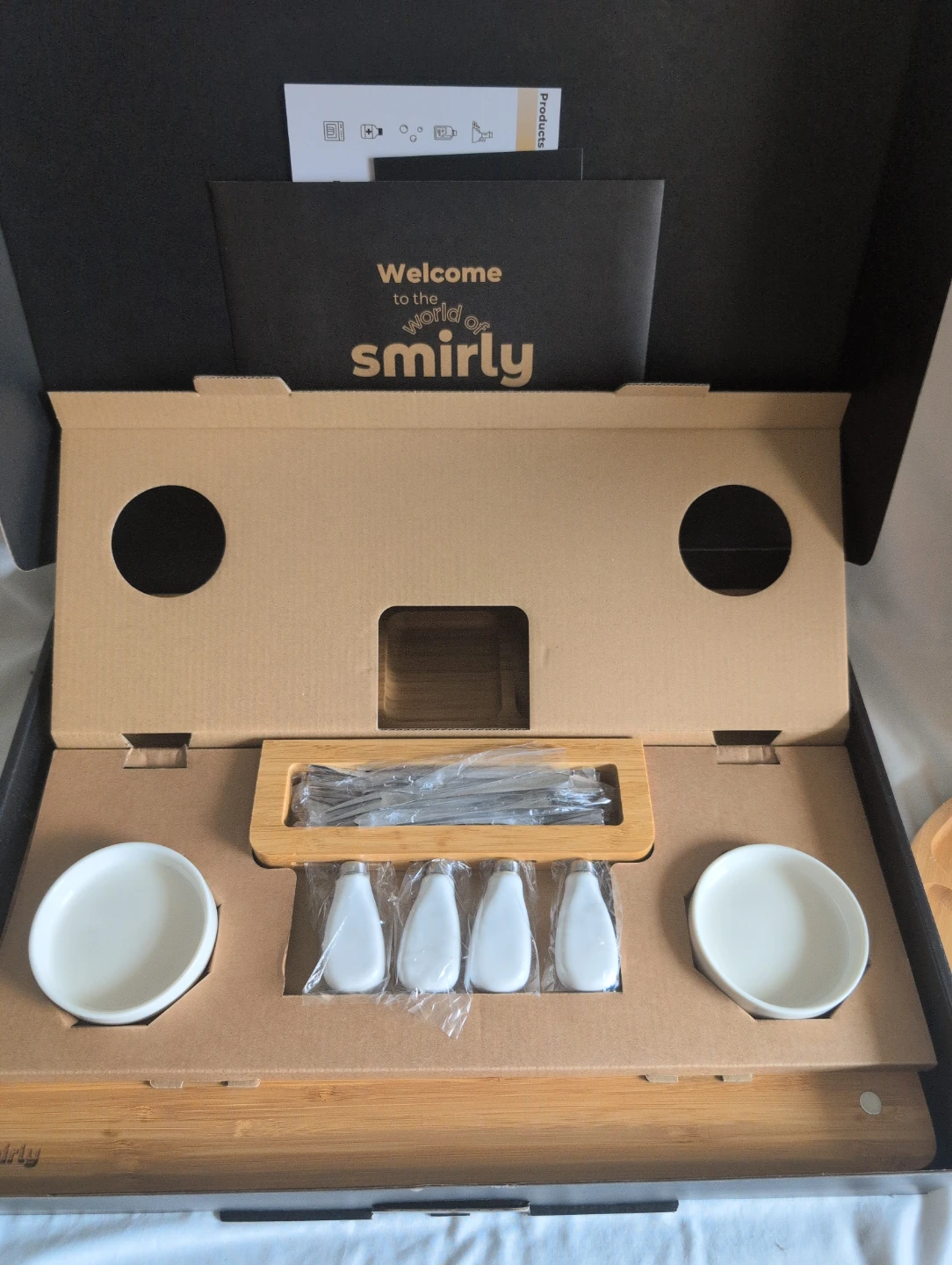 Smirly Bamboo Cheese Board and Knife Set - photo 4